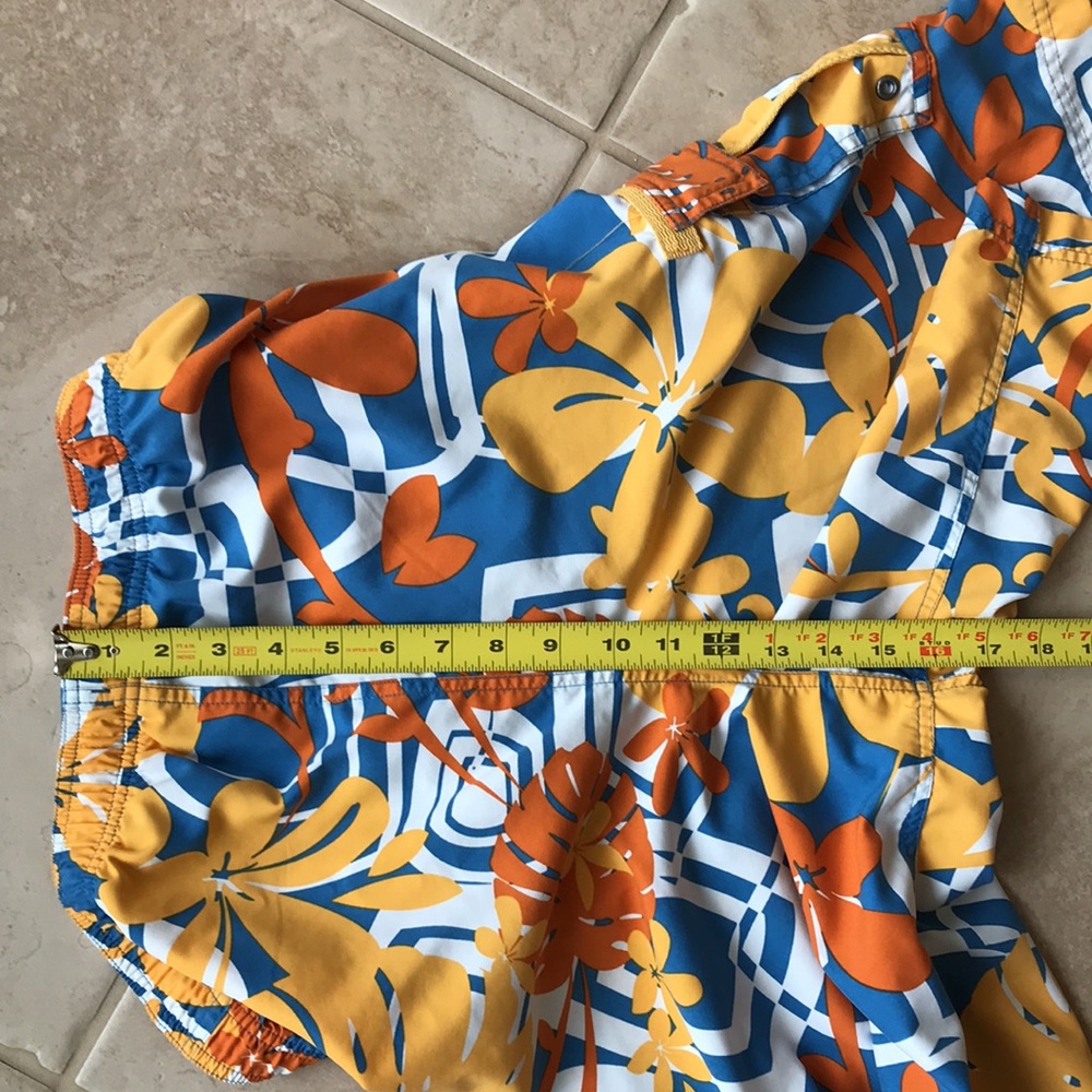 First wave swim short - Picture 13 of 15